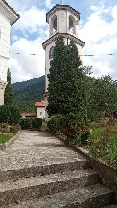 Храм „Възнесение Господне“