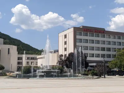 Фонтанът на площад "Христо Ботев" - Враца