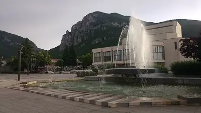 Фонтанът на площад "Христо Ботев" - Враца