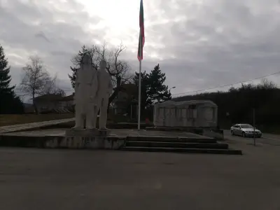 Мемориален парк Дряново