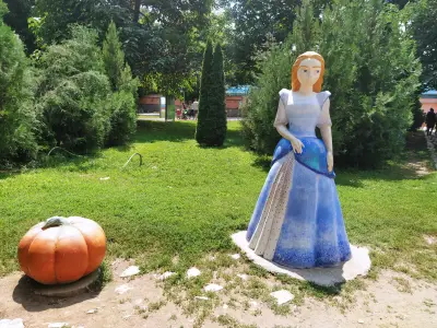 Алея на приказките