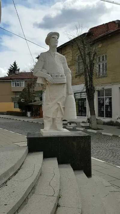 Паметник на Бозаджията