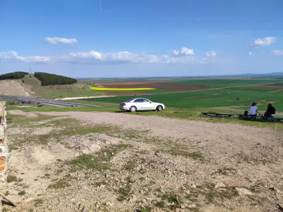 Символи на държавността и вярата.
