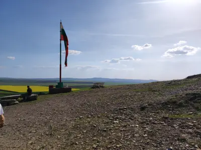 Символи на държавността и вярата.