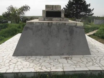 Братско руско гробище