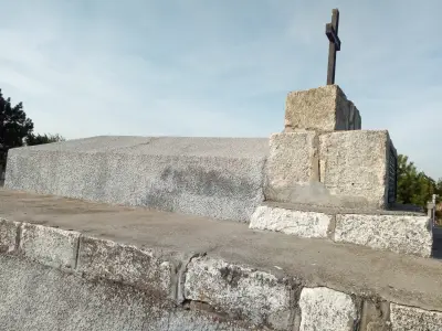 Братско руско гробище
