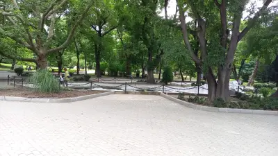 Детска площадка пред Аквариума