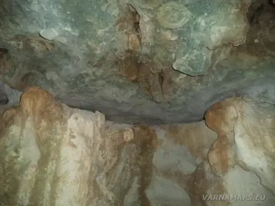 Пещери Горна и Долна капладжа