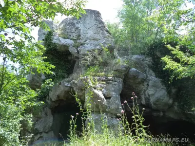 Пещери Горна и Долна капладжа