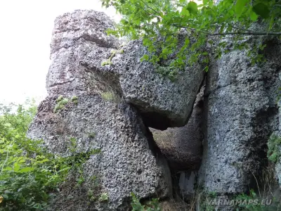 Пещери Горна и Долна капладжа