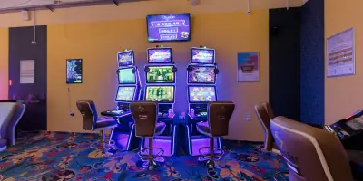 PALMS BET, GRANDPLAZA MALL