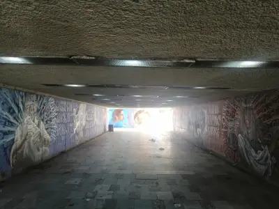 Фолклорен подлез