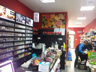 Магазин за хранителни стоки - Shop Jack Daniels
