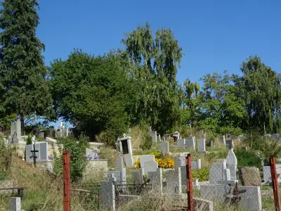 Гробищен парк ,,Бистрица“