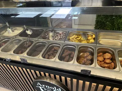 "Arnold Fit Food" Здравословна храна и протеини