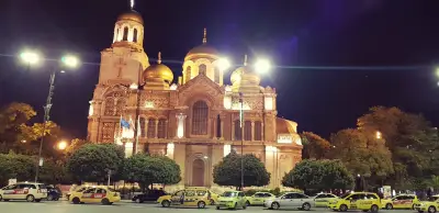 Площад „Съборни“