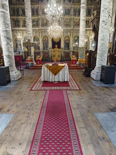 Храм "Свети Свети Константин и Елена"
