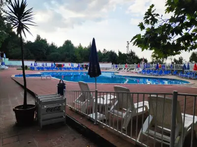 Hotel Genesis