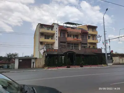 Хотел Зора