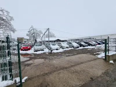 Автоцентър "Крис"2