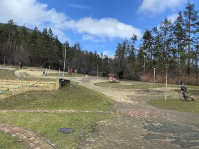 Развлекателен парк Леденика