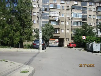 СУ "Димитър Маринов"