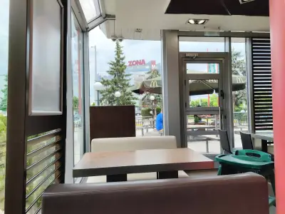 Макдоналдс