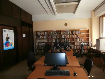 Регионална библиотека „Михалаки Георгиев“