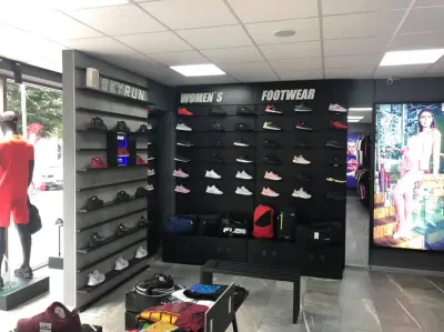 Спортен магазин Flair