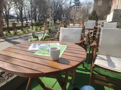 Garden coffee, военен клуб