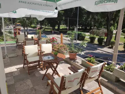 Garden coffee, военен клуб