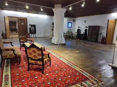 Музей "Кръстата казарма"