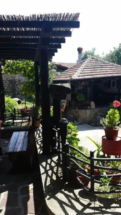 Милановата къща