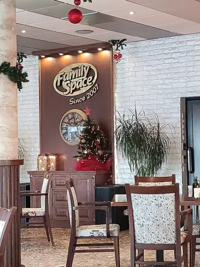 Фемили Спейс