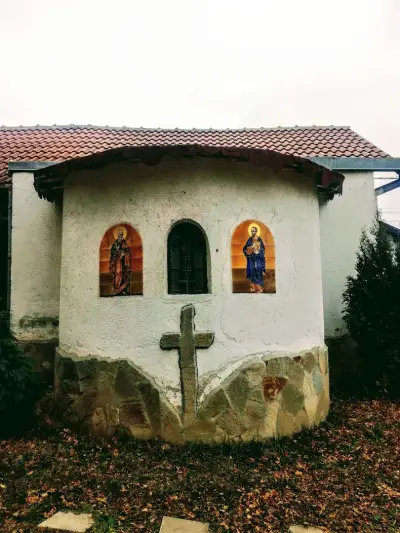 Храм "Св. Архангел Михаил"
