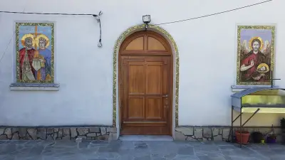 Храм "Св. Архангел Михаил"