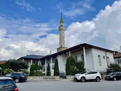 Централна джамия на Сърница