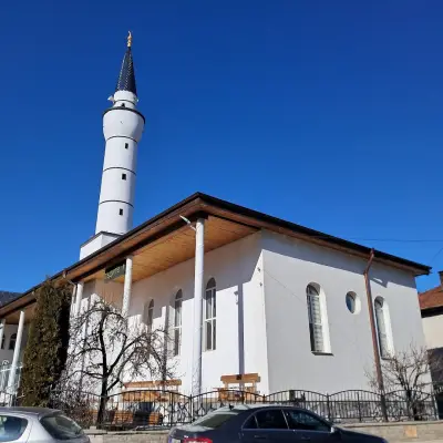Централна джамия на Сърница
