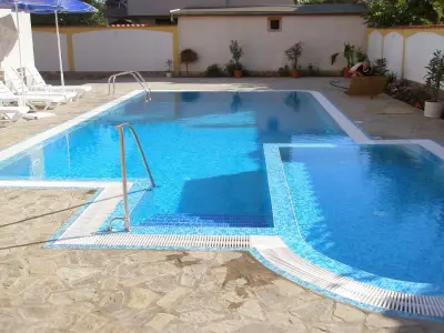 АРТ ВИЖЪН БАСЕЙНИ СПА ( ART VISION SWIMMING POOLS SPA )