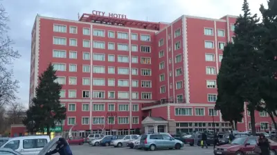 Хотел Сити
