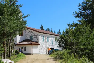 Село Папазчаир - Попови ливади