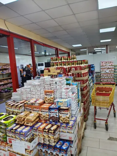 Mustafa market