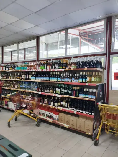 Mustafa market