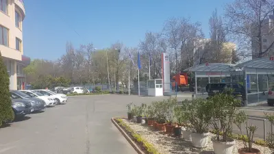Автоцентър Бургас - KIA showroom