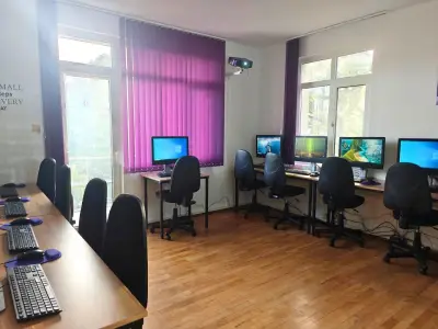 Учебен център Bell Education