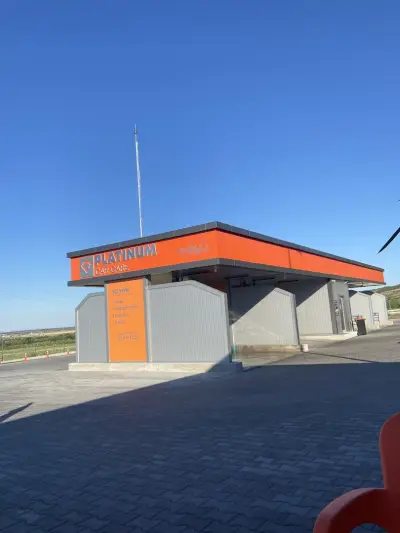 Автомивка на самообслужване Platinum Car Care