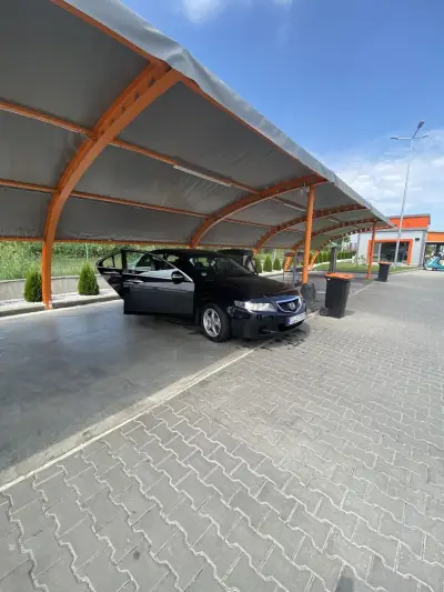 Автомивка на самообслужване Platinum Car Care
