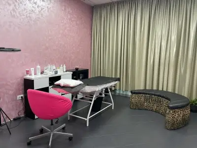 Кола маска, фризьор, солариум, студио RELAX & LUX