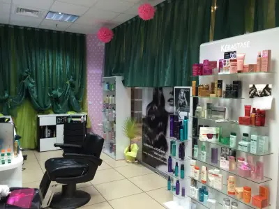 Кола маска, фризьор, солариум, студио RELAX & LUX