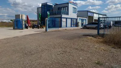 Auto Center MaxiCar-TANK CLEANING TIR WASH
